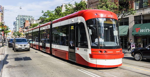 Streetcar moderno em Toronto #inset